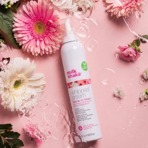 Milk Shake Whipped Cream Leave-in Foam Flower odżywka w piance bez spłukiwania 200ml