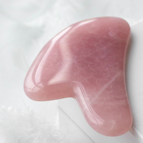 Fluff kameń Gua Sha z różowego kwarcu do masażu twarzy