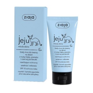 Ziaja Jeju biały mus do twarzy na dzień SPF10 z nutą mięty granatu i czarnej porzeczki 50ml